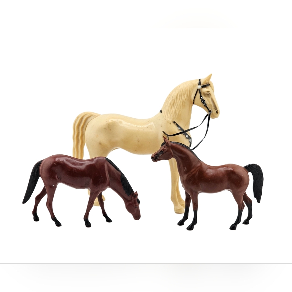 Hartland Plastics Grazing Mare Model Horse Arabian Stallion Alabaster Western, 3